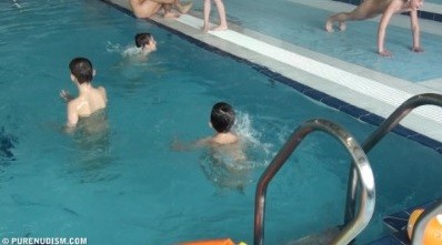 Poolside activities 1 Full HD - A nudist values simplicity and naturalness in life