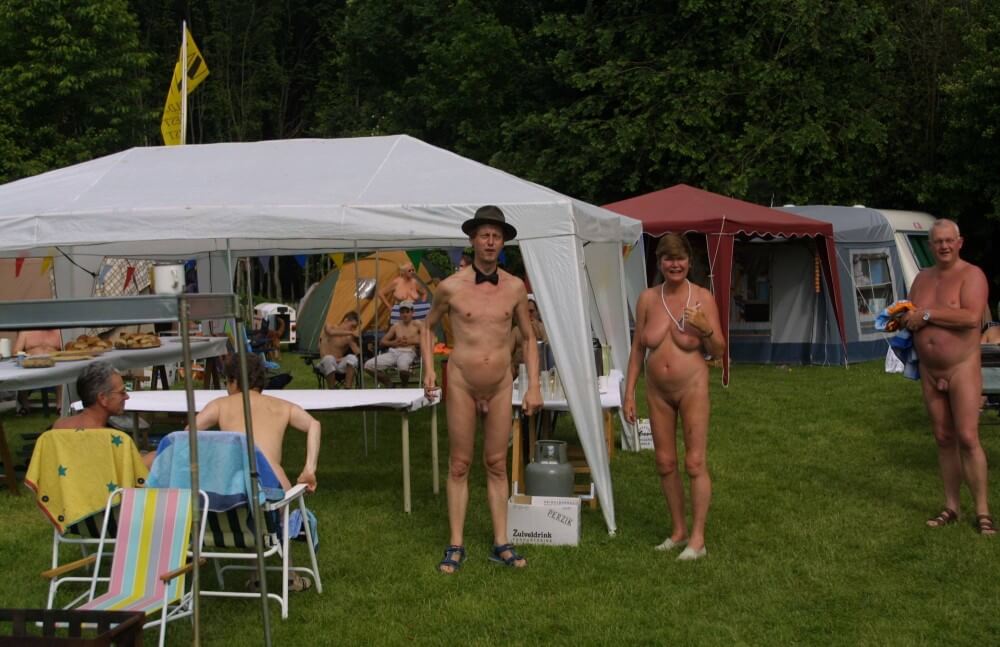 Holland Nature Home Stay pics - Nudity is a natural part of life