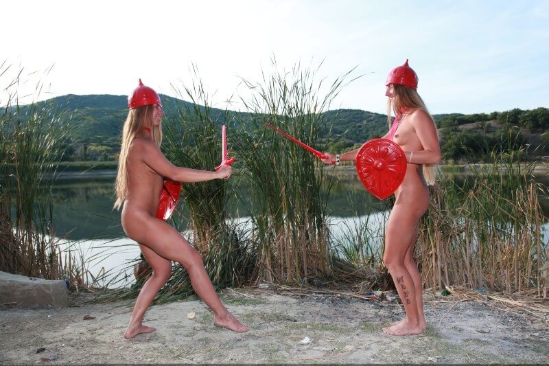 Life Near The Pond pics - Nudism strengthens friendships and mutual respect among people