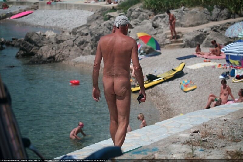 Nudist Shore Walking pics - Living in harmony with nature as the primary goal of the naturist lifestyle