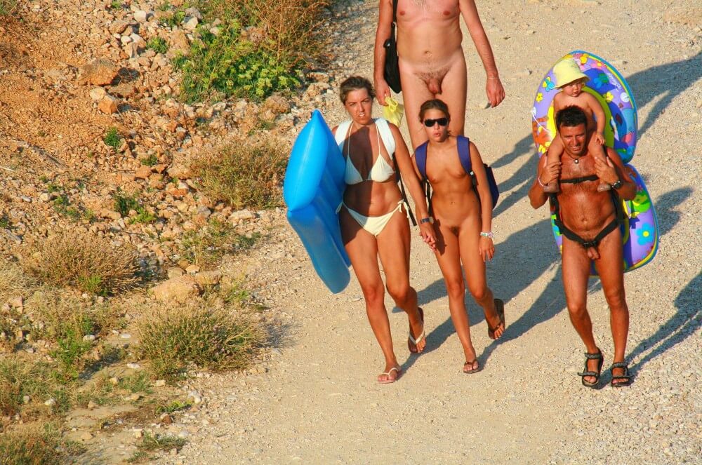 Ula FKK Beach Entry Hills pics - Poor naked people and rich naked people in one place