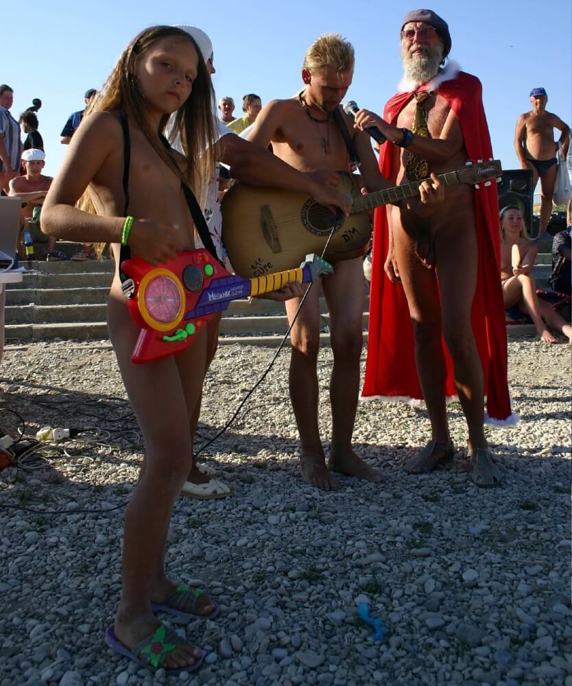Naturist Beach Contests photos - Growing up on a nude beach