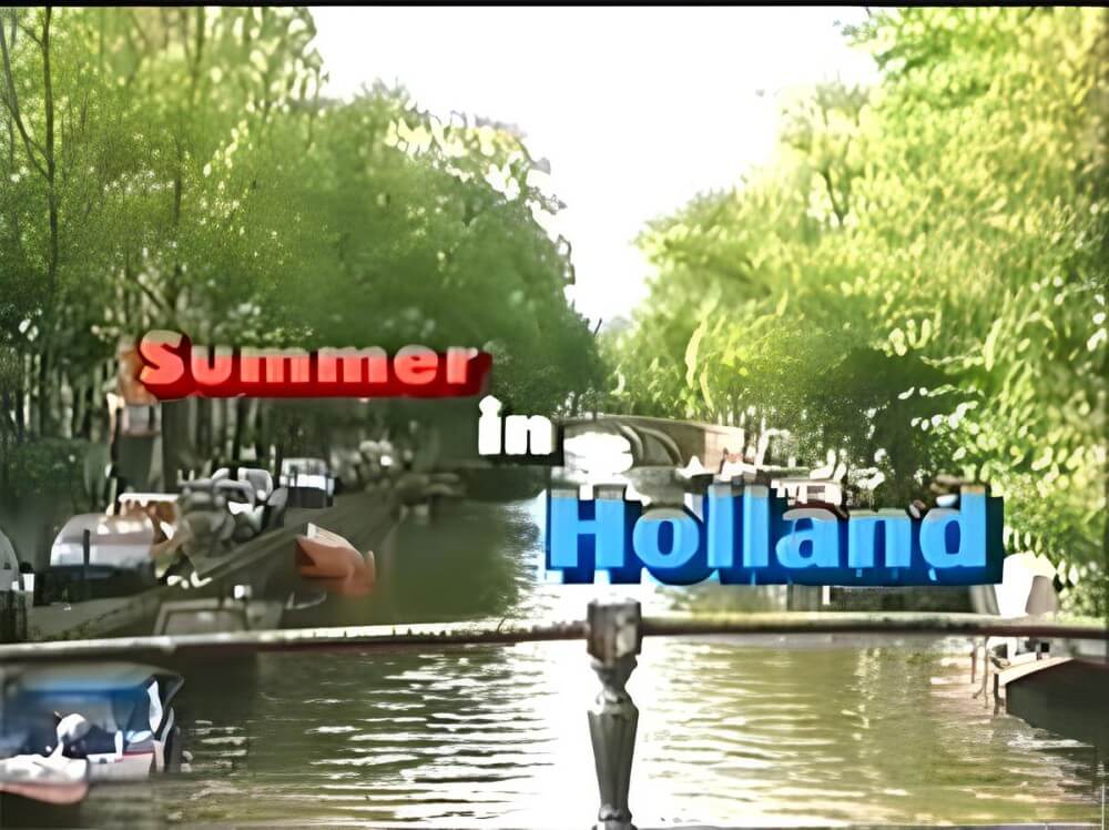 Nudism in Holland - Advocates of naturism and nudism live in harmony with nature