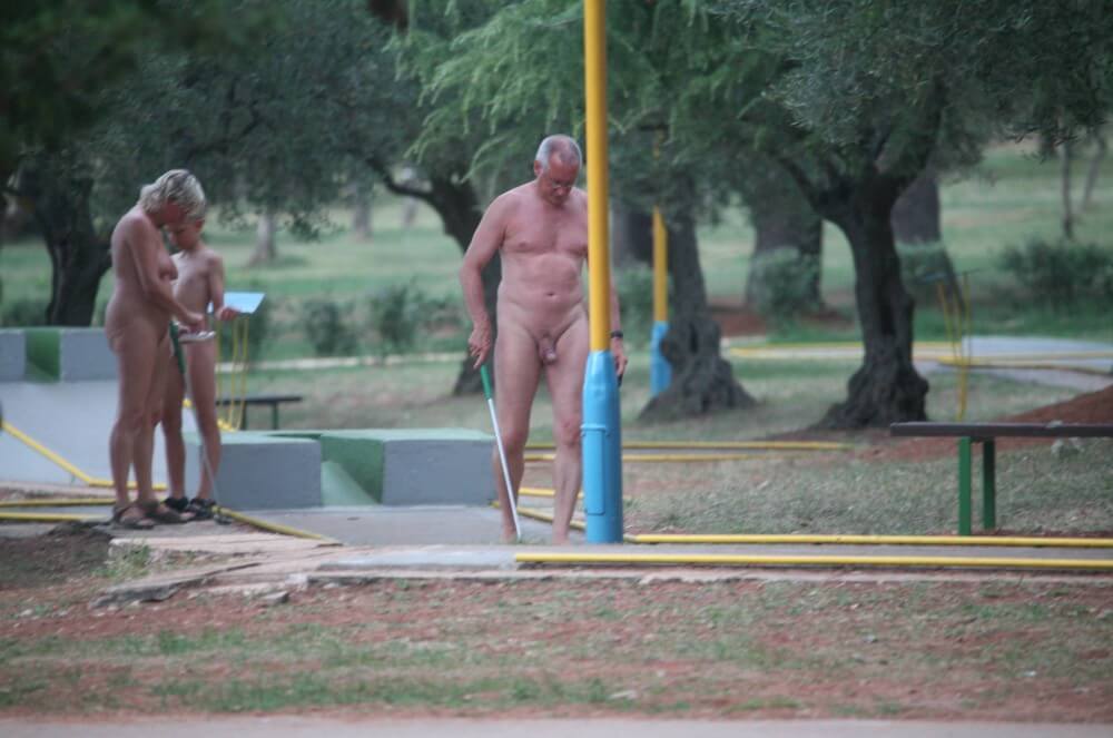 Mini-Golf Nude Participants pics - A naturist values sincerity, as well as honesty and openness