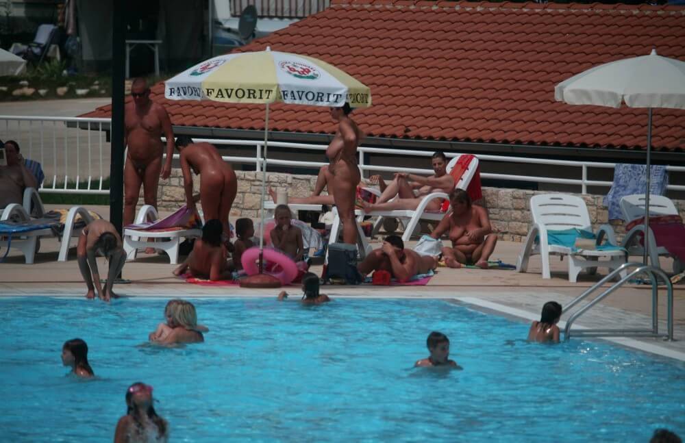 Naturist Pool Observation pics - Naturism and nudism are a path to inner freedom