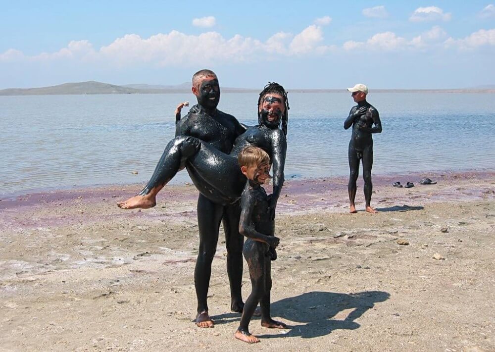 Dark Mud And Clear Water pics - Boundaries disappear in the world of naturism and nudism