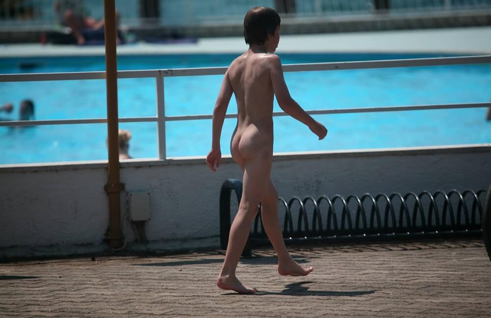 Grassy Patio Nature Hike - Naturists live freely and naturally