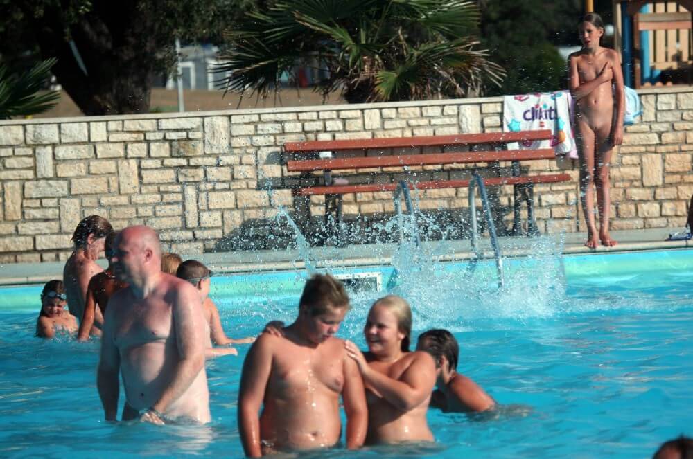Naturist Pool Girls Profile pics - Nudism has an ancient history