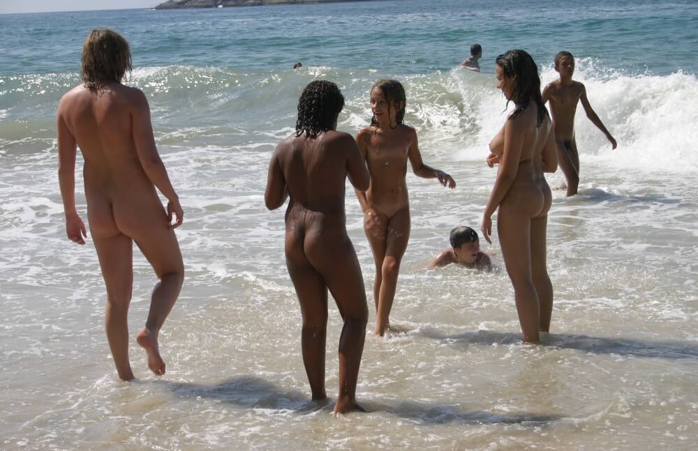 Brazils Water Refreshing pics - What the concept of naturist recreation entails and its benefits