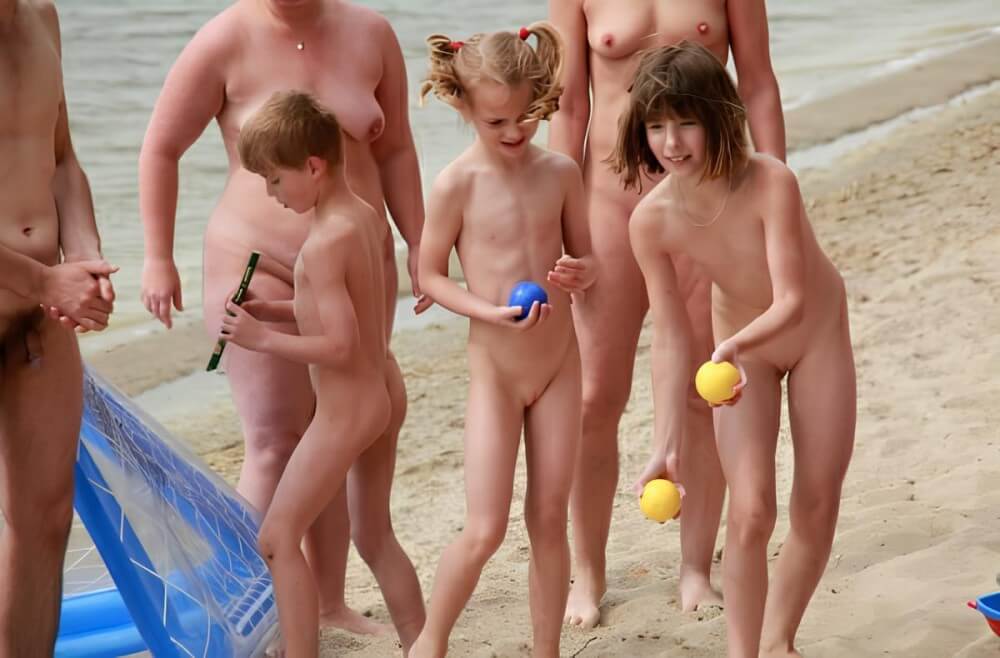 Lezero family games big gallery - Love for oneself and nature is the foundation of the naturist and nudist lifestyle