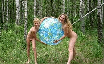 Crimea Family Sand Profile photo gallery - Naturists respect each other and those around them