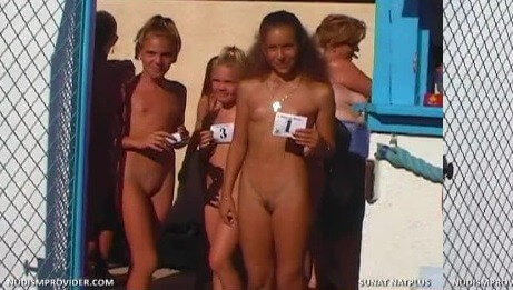 Junior Miss Pageant France 9 - Looking at the sun and my own naked body