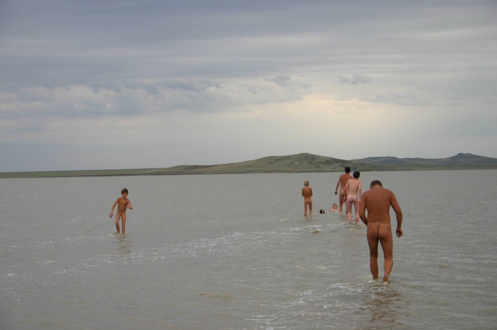 Black-Sea Body Mud Shots pics - Nudity in naturism is an expression of respect for oneself and the world around us