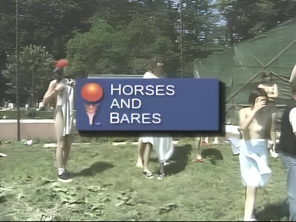 Horses and Bares - Nudism strengthens health and self-esteem