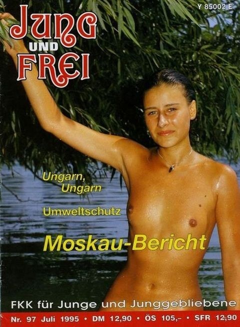 Jung und Frei Nr 97 - People who practice nudism also believe that everyone is equal, regardless of circumstances
