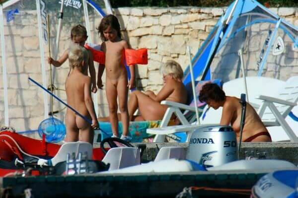 By the boat photos - Must always be without clothes
