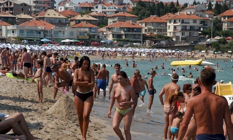 Enature - resort in solar Bulgaria - In nude recreation, harmony with nature and inner balance are important