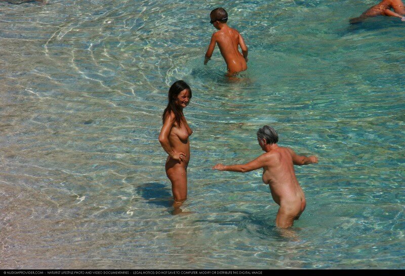 Ula FKK Beach Camping Big gallery - A nudist values trust and friendliness among people