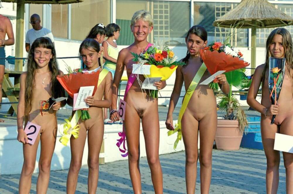 Beauty contest FR photos - Nudity in naturism is a way to experience freedom and harmony