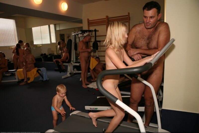 Record room naturists photos - Naturism is about respecting natural beauty
