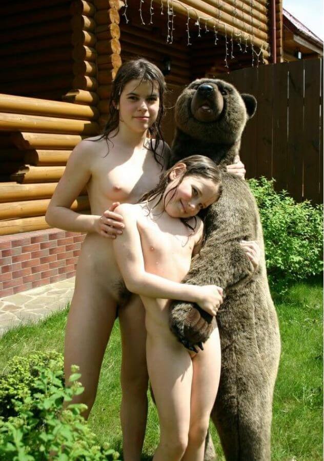Naturism photo gallery # 57 - Nudism and naturism are a path to natural harmony and inner wholeness