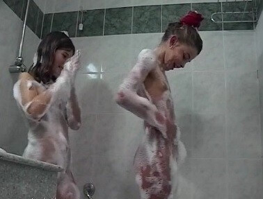 Naturistin: Rain Holiday 4 - Complete Natural Nudity
