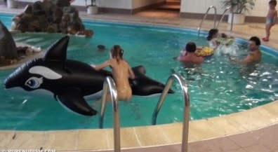 Naturism - Indoor dolphin ride Full HD upd - Naturism enthusiasts choose the natural world