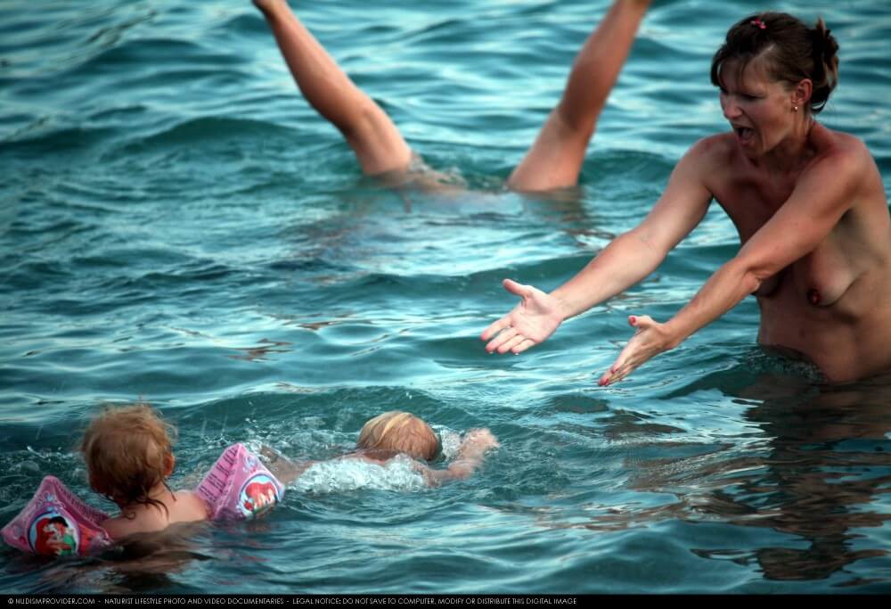 Water Locations Photo Set 6 - Simplicity and naturalness are important principles of nudism and naturism